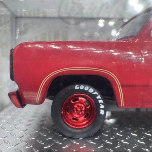 M2 Machines Chase /750 Coca Cola 1978 Dodge Adventurer 150 Custom Pickup - Picture 8 of 8