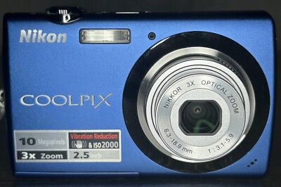 Nikon COOLPIX S220 Compact Digital Camera 10.0MP Blue 3x Zoom w