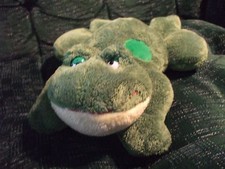 Russ 11" Frog Green plush with 3 large green dots on his back yellow chin
