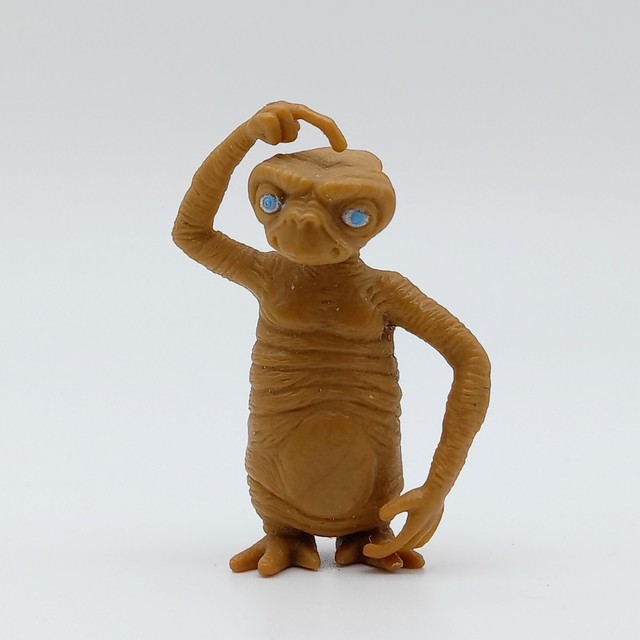 PVC Figure ET The Extraterrestrial TM Universal Studios Phoskitos Official 2 PVC Figure ET The Extraterrestrial TM Universal Studios Phoskitos Official 2