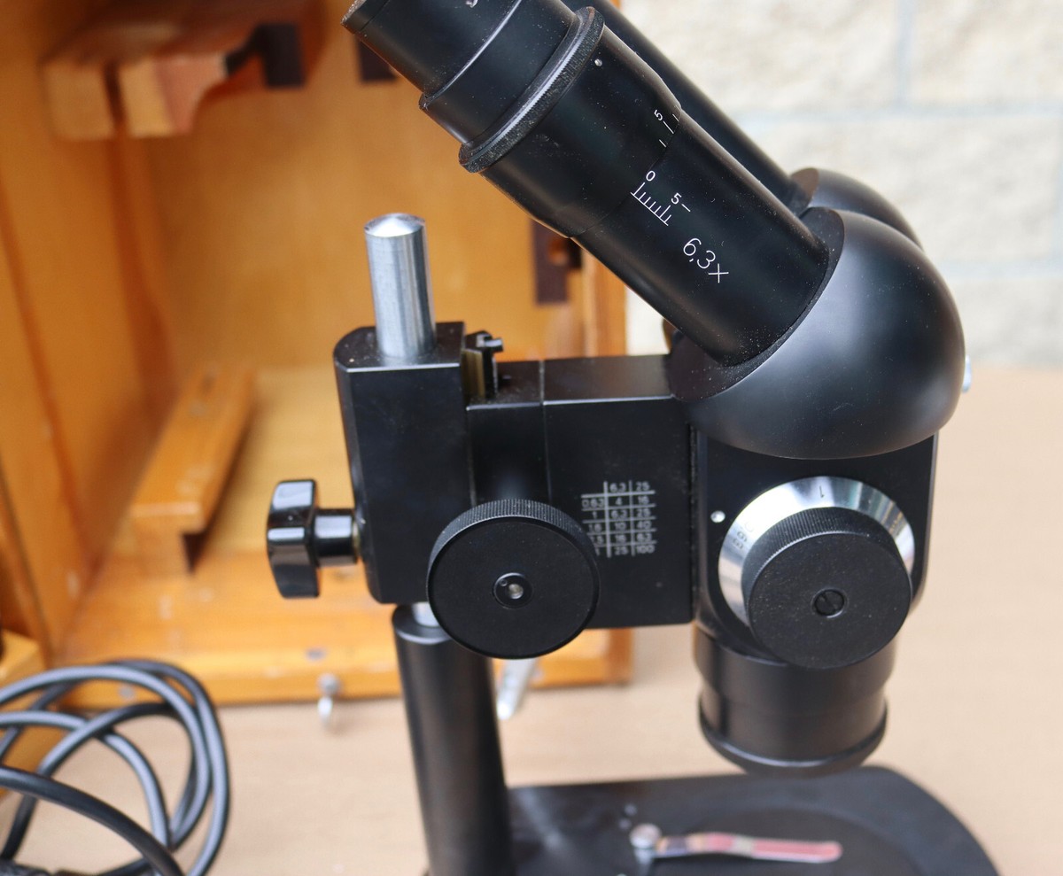 Vintage Carl Zeiss Jena Black Microscope w/ Objectives Vintage Carl Zeiss Jena Black Microscope w/ Objectives