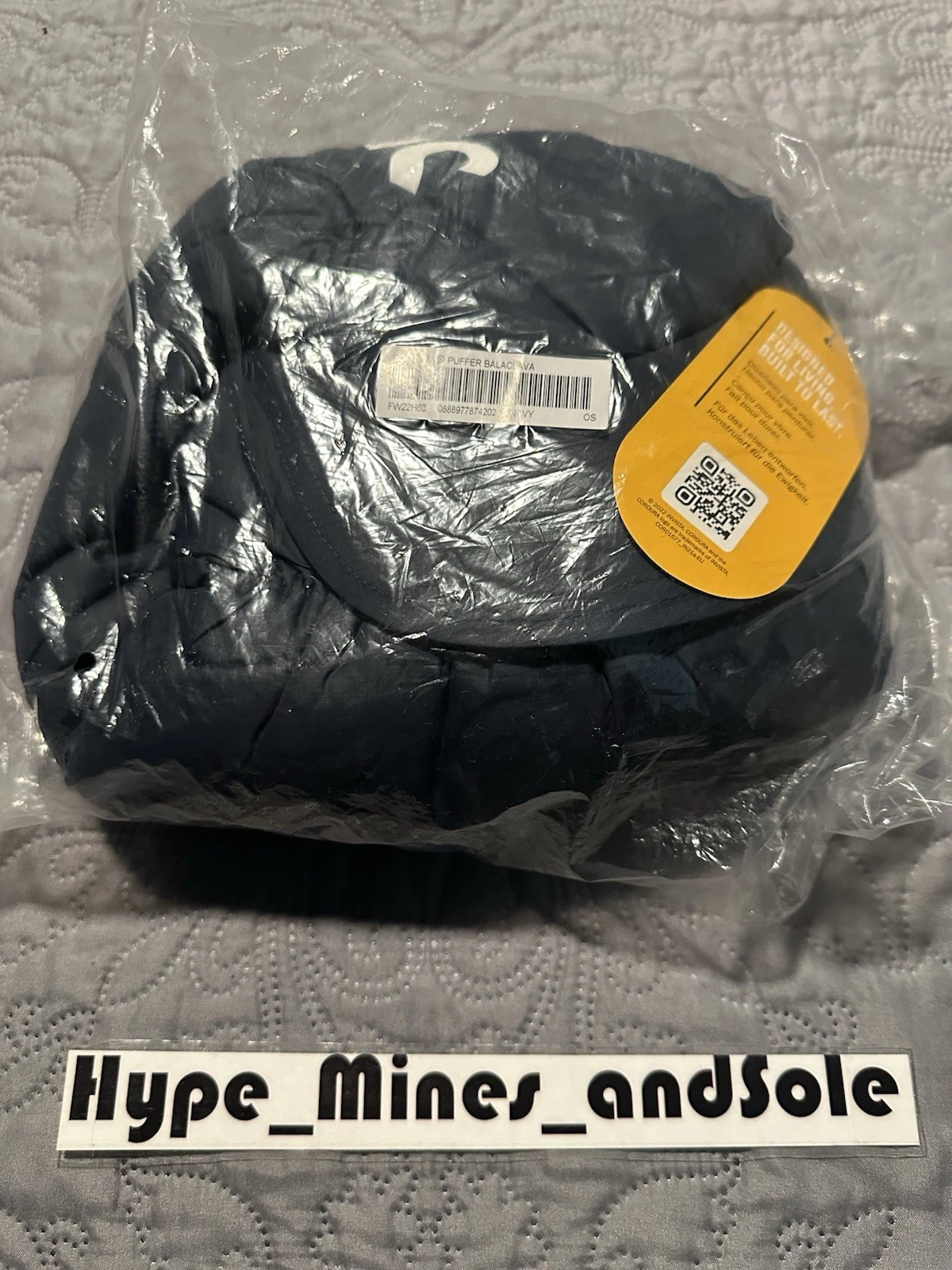 New in Bag Supreme Cordura Puffer Balaclava - Navy FW22