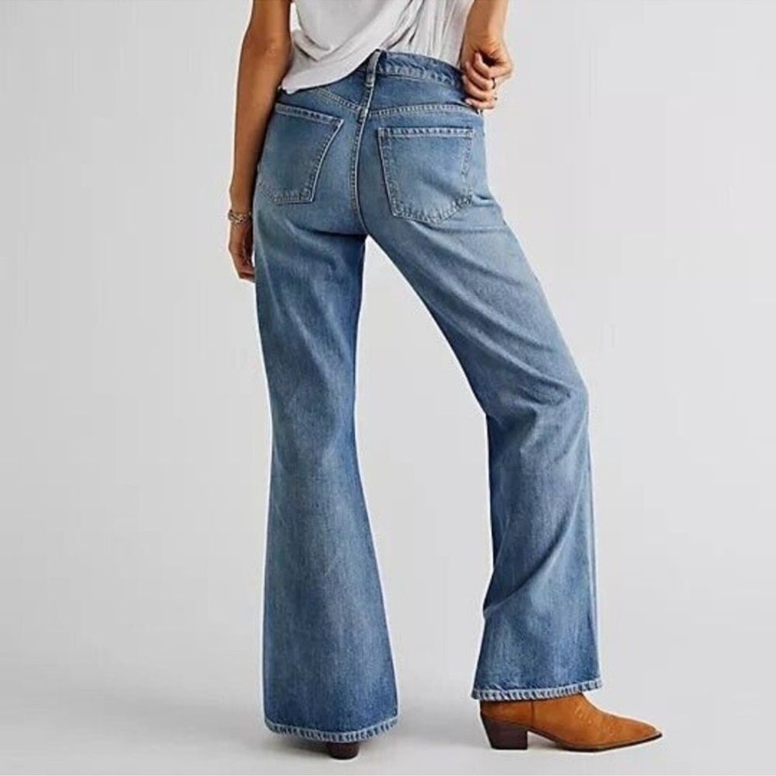 Free People We the Free New Dawn Flare Jeans Size 32 EUC