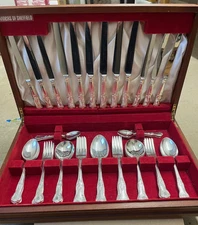 Silver Plated Cutlery Canteen Set for 6. Kings pattern by Viners. Sheffield VTG
