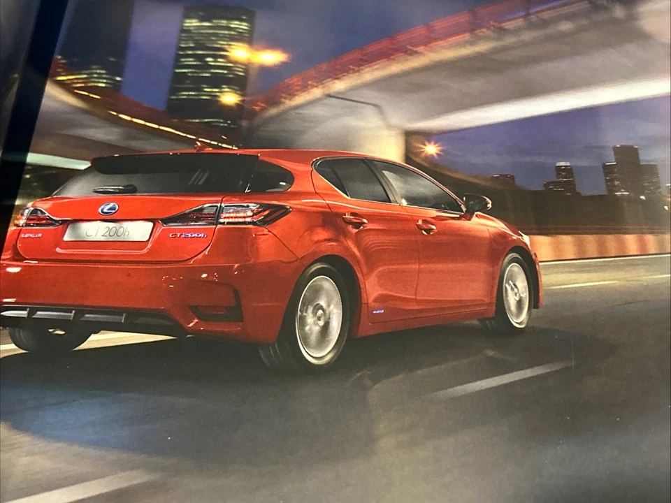 The Lexus CT Range Car Sales Info Brochure Frameable March 2016 - Image 3 of 4