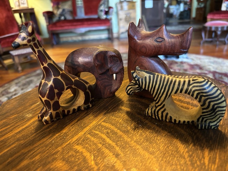 Wooden African Animals Carved Napkin Ring Holders Elephant Rhino Giraffe Zebra