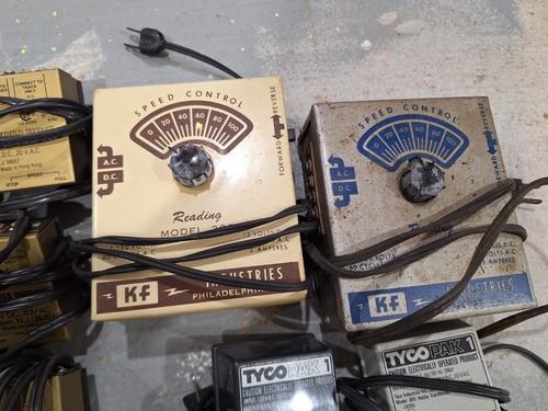 Old HO Scale Model Train Power Packs/Transformers *Not Tested* - Bild 3 von 6