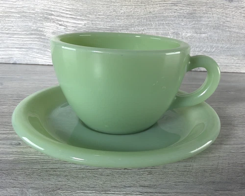 Vtg Fire-King Jadeite Ovenware Restaurant C Handle Cup & Saucer 1948-1950 USA
