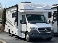 2026 Entegra Coach Qwest SE 24R