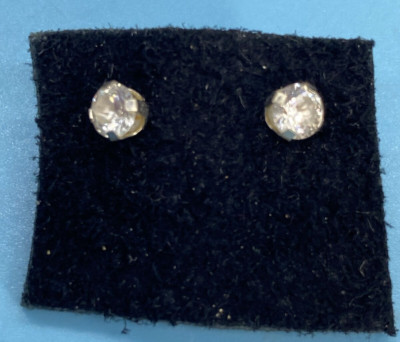 Studex 585 or 14K White Gold Stud Earrings w/CZ Stones / Nice Quality / Vintage