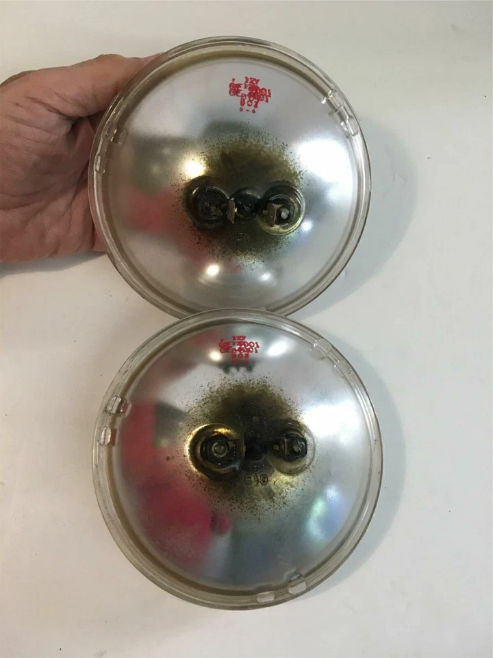 NOS MOPAR Dodge Plymouth Chrysler 2 New GE 4001 Headlight Bulbs -C42 - Изображение 3 из 4