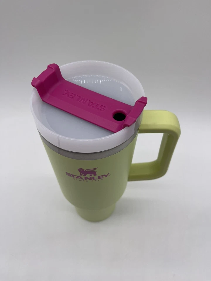 Stanley 40 oz  Travel Water Tumbler Bottle Green Hot Pink Great Clean Condition - Image 2 of 4