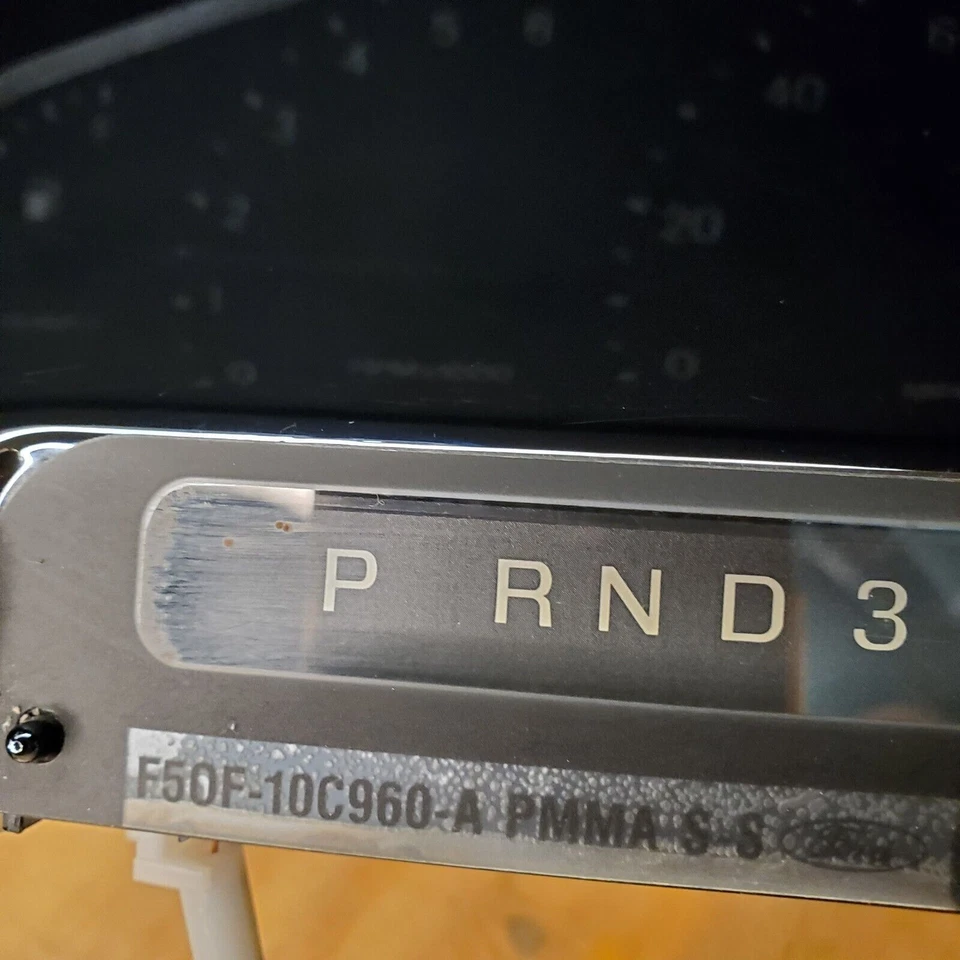 Medidor de velocímetro fabricante de equipos originales grupo MPH cambio de columna 2001-2002 Lincoln Continental Foto 4 de 4