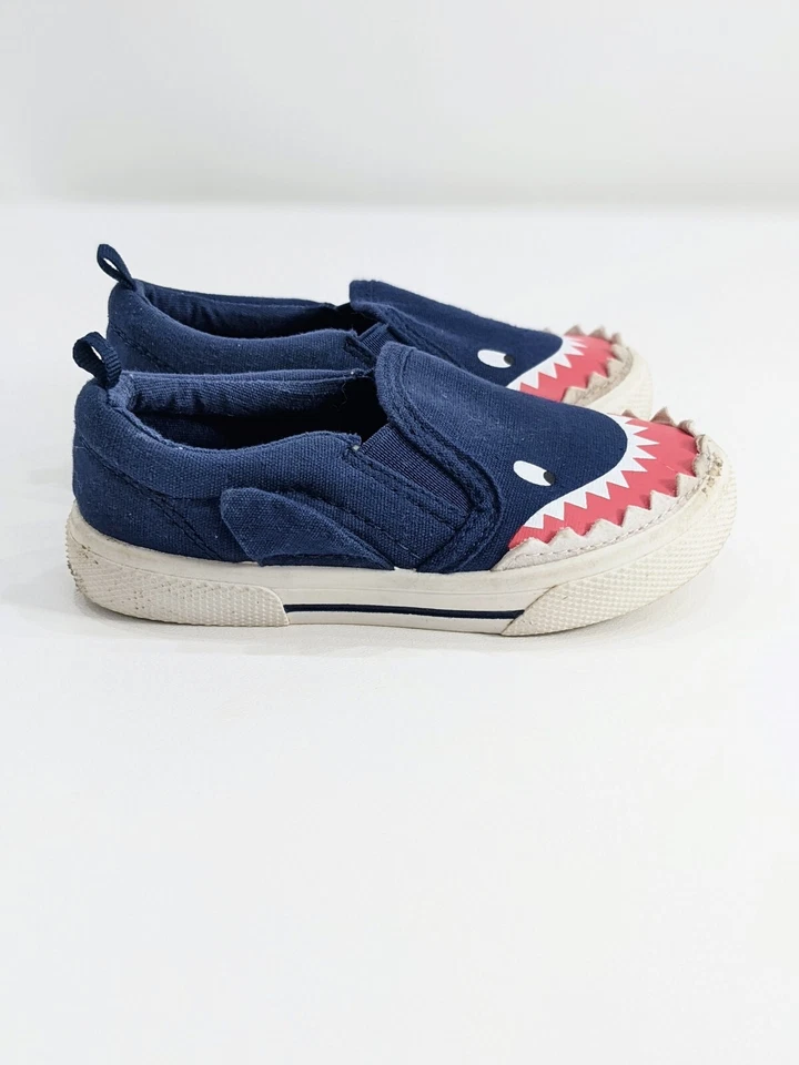 Carters Damon 6-CR Gris Sin cordones Tiburón Boca Gorra Puntera Plana Niños Pequeños 9 Foto 3 de 4