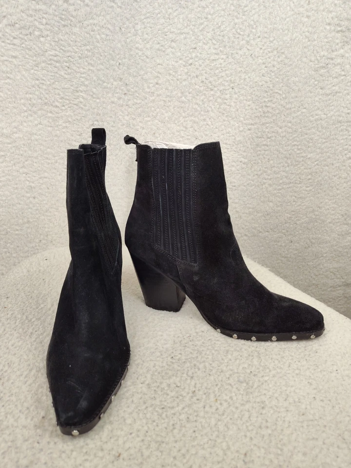 Botas de mujer Asos Design 9 negras de gamuza con tachuelas botín occidental Foto 4 de 4