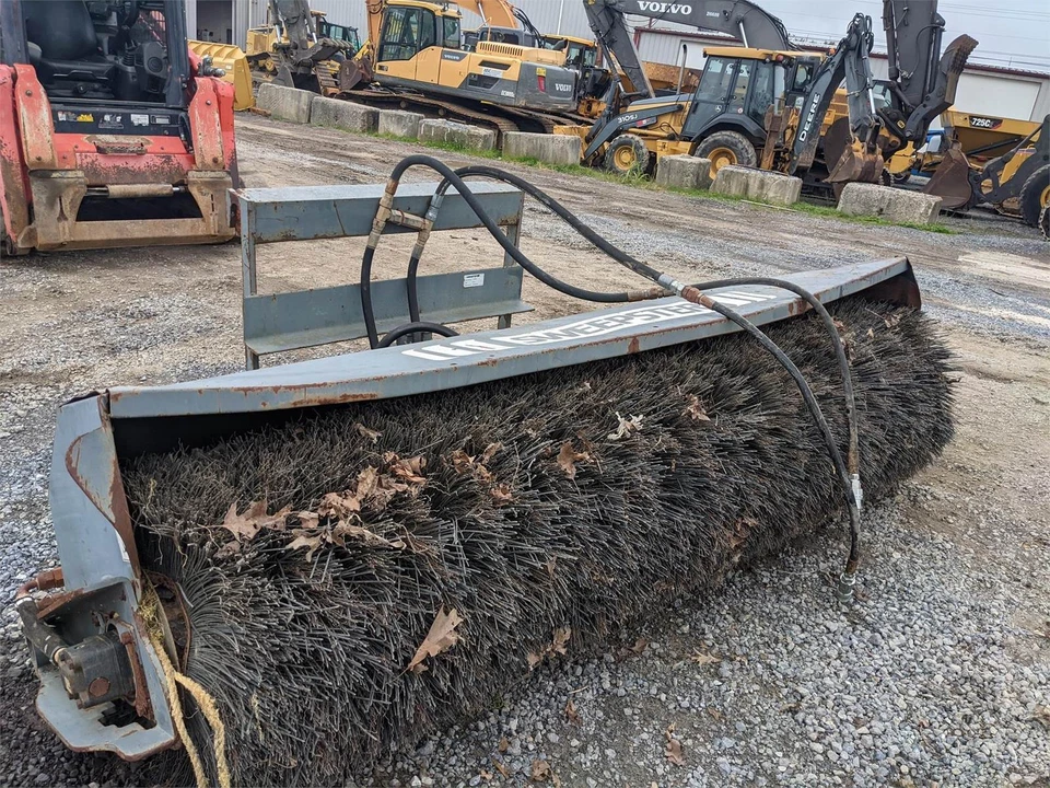 Accesorio barredora Barredora QC32P8D18 96" ángulo barredora Foto 3 de 4