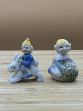 Vintage Wade Whimsie Leprechaun Riding A Rabbit And Acorn X2 Yellow Hat