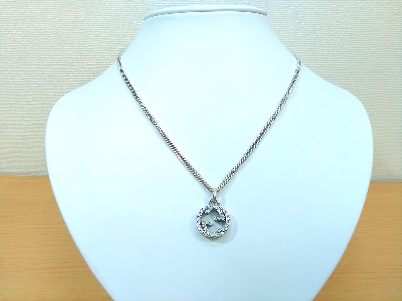 GUCCI interlocking G necklace - image 1