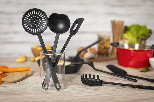 Schöpflöffel von  Swiss in Schwarz ideal für die Küche - Bild 4 von 7