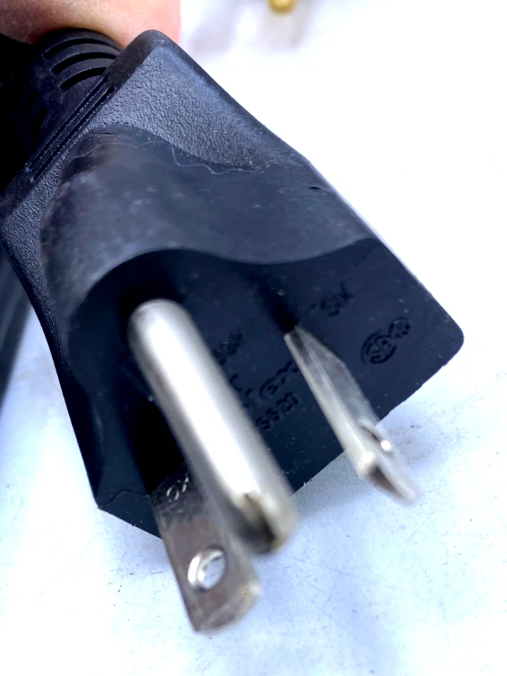 Volex Lot of 3 Power Cord NEMA 5-20P Plug C19 Lock Connector E62405SP Working - Image 3 of 4