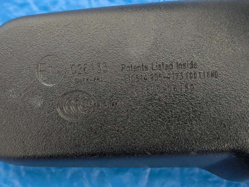 ESPEJO RETROVISOR INTERIOR TOYOTA TACOMA/CAMRY OEM 2016 - 2023 (87810-06180) Foto 4 de 4