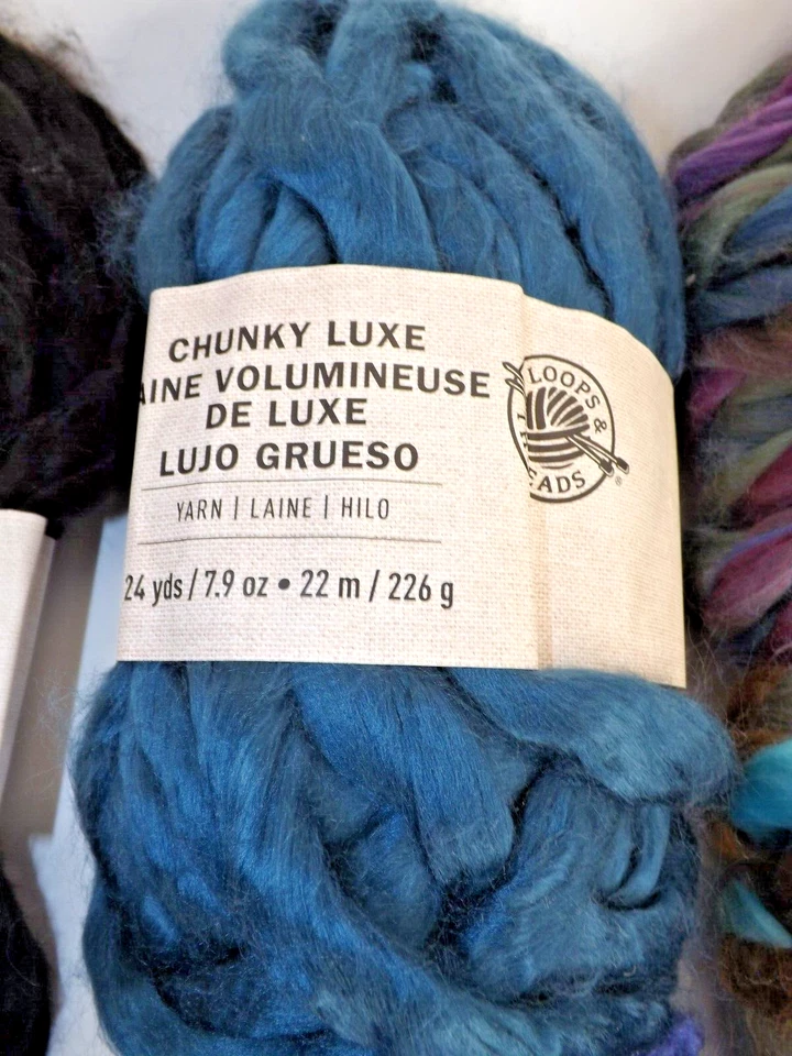 Loops & Threads、Bernat 和其他 批量 大号 & Chunky,纱线 - 13 个骨架 — 第 4/4 张图片