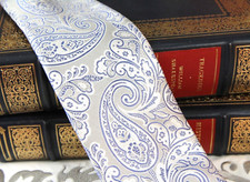 NORDSTROM PAISLEY TIE - SILVER BLUE - NEW - FREE BOXED SHIP