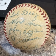 1956 Milwaukee Braves Official Team Signed Baseball Hank Aaron Spawn Matthews
