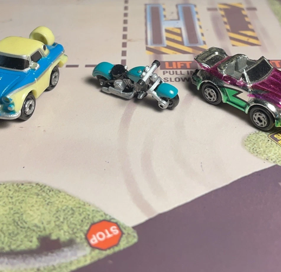 MicroMachines Scaled Harley (Green/Black/Chrome) OTHER VEHICLES NOT INCLUDED - Image 2 of 4