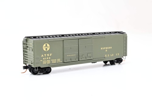 MicroTrains Spur N 034 00 411 AT&SF Doppeltür-Güterwagen Nr.4166 | Condition: Used