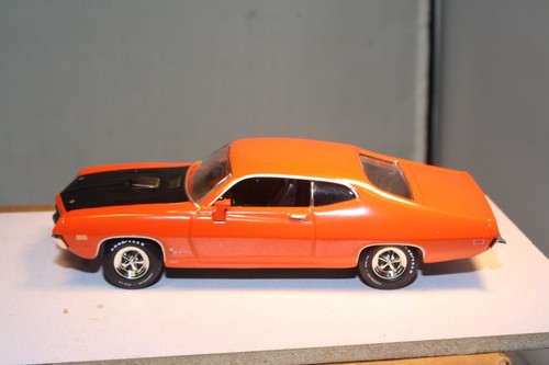 1970 Ford Torino Cobra 1/43 Scale Ertl American Muscle Series - Picture 2 of 5