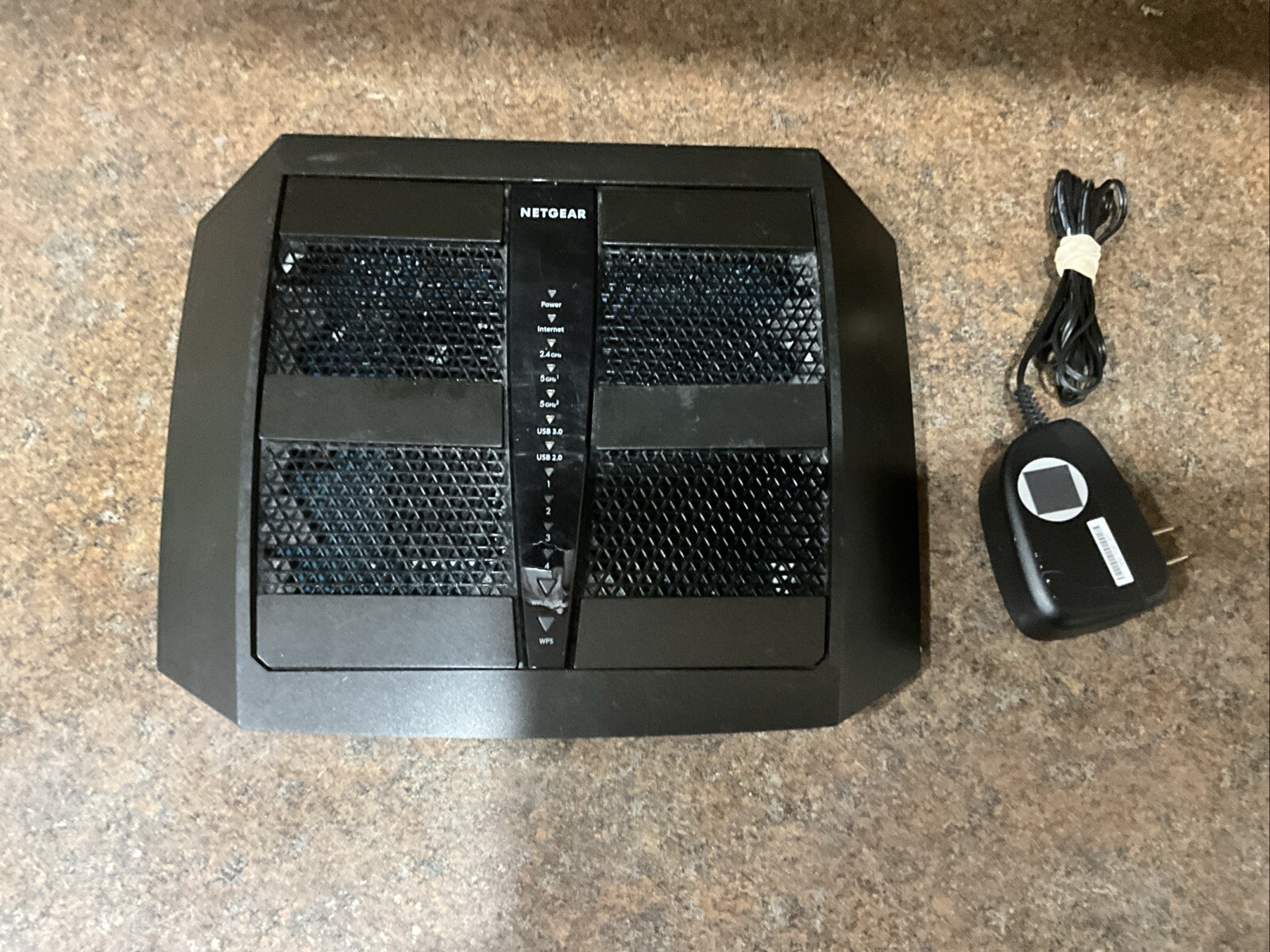 NETGEAR Nighthawk X6 R8000 AC3200 Tri-Band Wi-Fi Router - ‎Black!