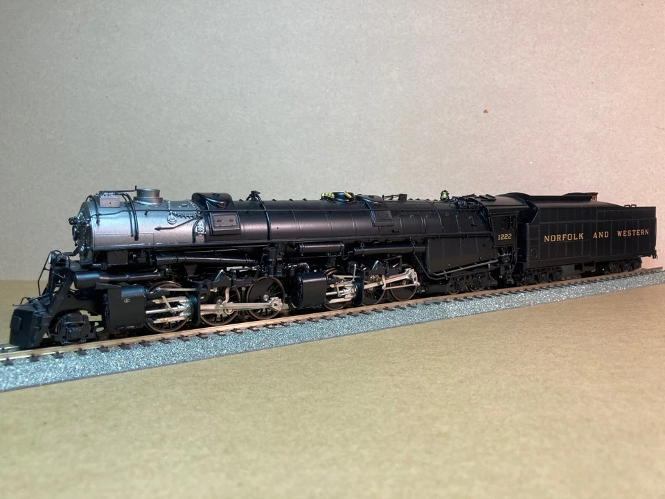 Norfolk & Western 2-6-6-4 Class A Rd #1222, PSC #17094-1 Factory Ptd Brass New - Image 2 of 4