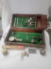 Rare Vintage Detroit Diesel Gauge Tool Co Mechanic Set Wood Box Motorite Wrench