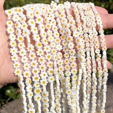 60Pcs Handmade Glass Beads White Daisy Flower Beads Small Beads for Jewelry Maki