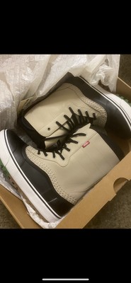 Vans Standard MTE Snow Boot - Men s Size 8 - New in Box