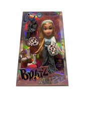 Bratz 20 Yearz Anniversary Special Edition Cloe Fashion Doll