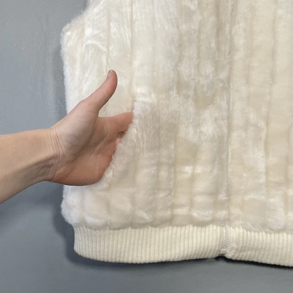 Mix It Faux Fur Vest Size S M Creamy White Quiet Luxury Mob Wife Bomber Y2K Boho - Image 2 of 4