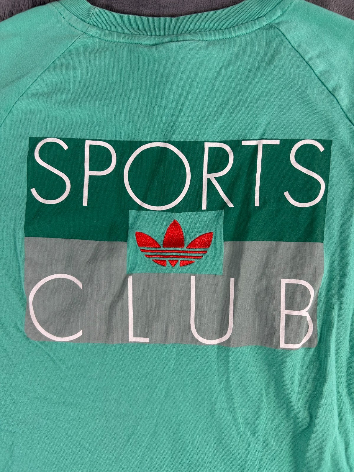 Y2K Adidas Sports Club T-Shirt XL Green Trefoil Logo Streetwear Raglan Tee Men’s thumbnail 9