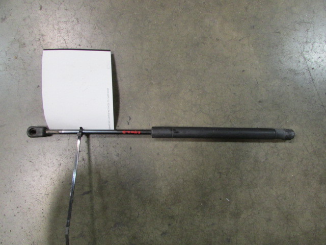Maserati Quattroporte, Front Hood Strut, Used, P/N 68826000