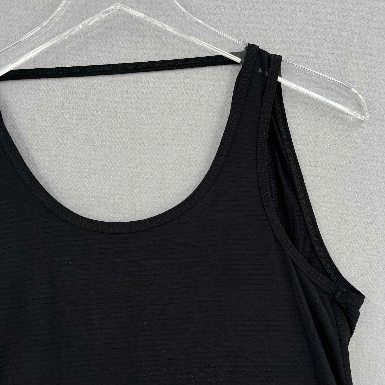 beyond-yoga shadow stripe scoop strappy workout shirt