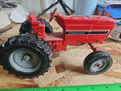 ERTL インターナショナル　トラクター Vintage 1/16 Red Metal 8
