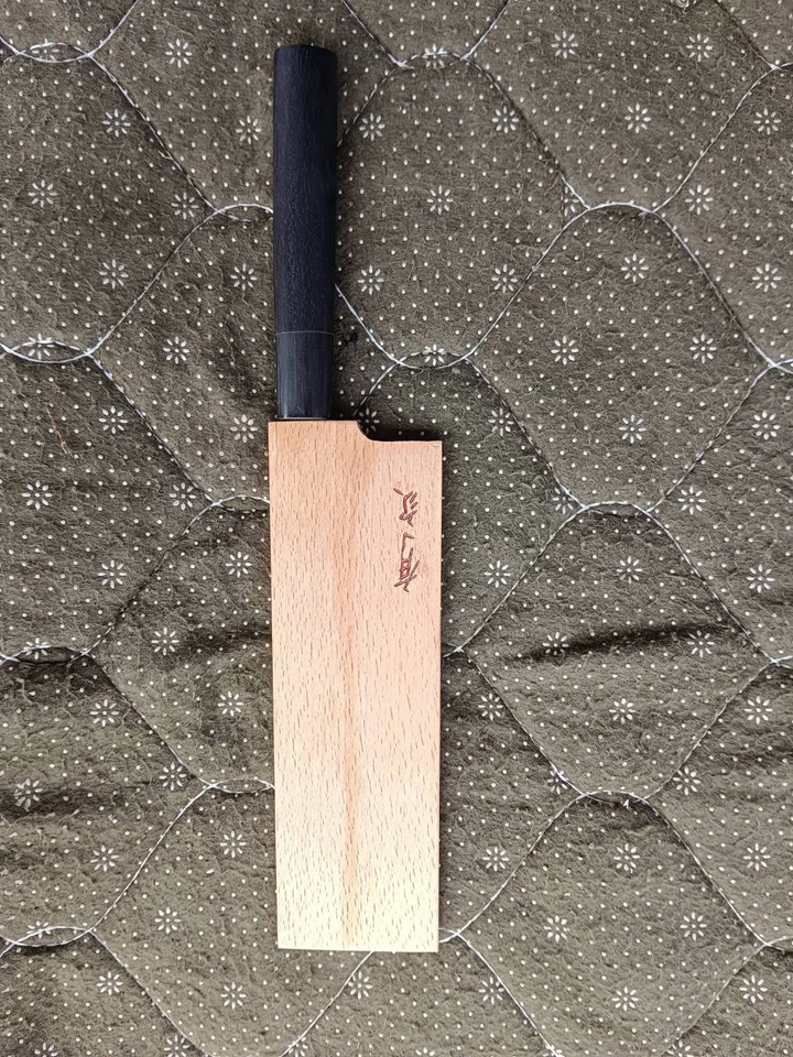 Cuchillo de Chef Japonés Aritsugu NakiriFire Superficie Alto Carbono 310 mm. Foto 4 de 4
