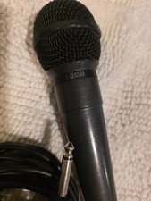 RadioShack Unidirectional Dynamic Microphone Model 3303038