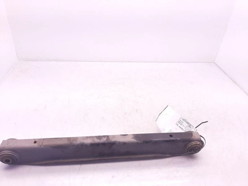 Brazo de control inferior trasero 00-10 CHEVROLET SUBURBAN 1500 15286145 Foto 3 de 4