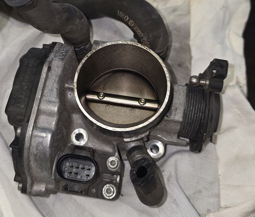 Audi A4 B5 VW Passat Drosselklappe 058133063H Bj.2000 1,6 1,8 ADP,AHL,ANA,ARM