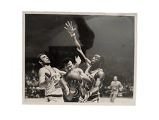 BILL BRADLEY NBA BASKETBALL TYPE 1 PHOTO CAZZIE RUSSELL NEW YORK KNICKS LEGEND 