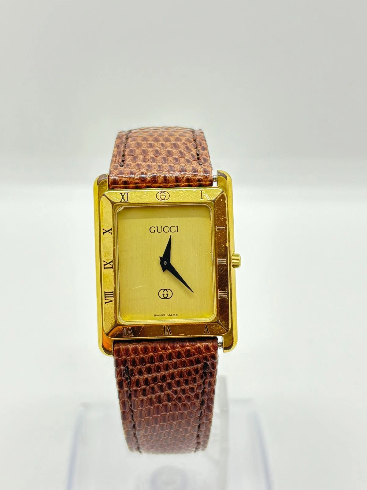 [Exc+5] Montre Gucci 4200FM Quartz 24mm Cadran Or Ceinture Cuir Carrée Occasion