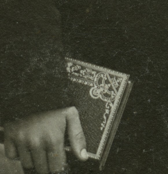 Photo 2/3