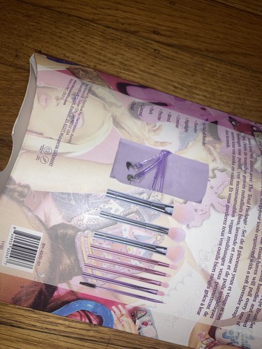 NEW IGGY X BH THE TOTAL PACKAGE 8 PIECES MAKE-UP EYE BRUSHES SET BRUSH HOLDER💜 - Picture 5 of 12